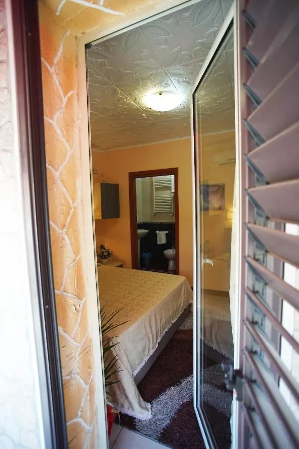 Golden Dreams B&B Reggio di Calabria 0*,
